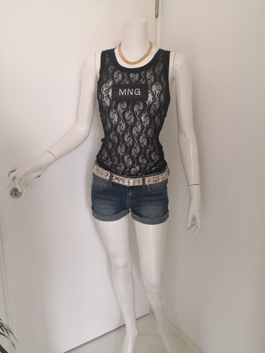 Mango Tops: 🤩MANGO SPITZEN-TOP STRETCH SCHWARZ MIT STRASS – Neuf (Voir description) à Olten par Naja-Twins-Twins 8