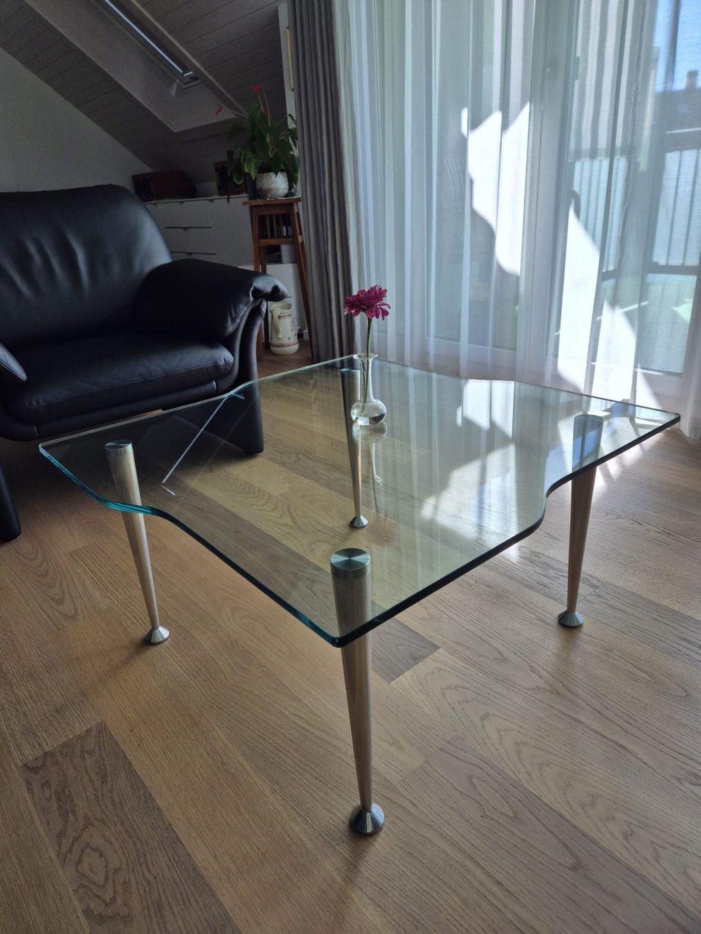 Tische: Couchtisch mit Glasplatte – Gebraucht aus Niederhasli von brandman