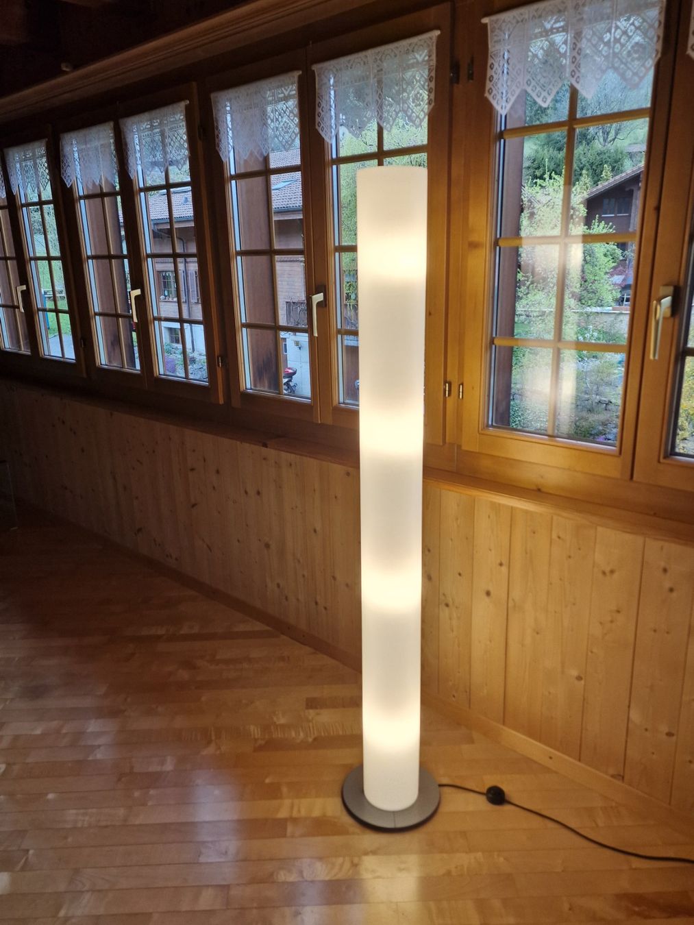 Lampade: Stehleuchte – Usato da Gsteigwiler venduto da Schelb