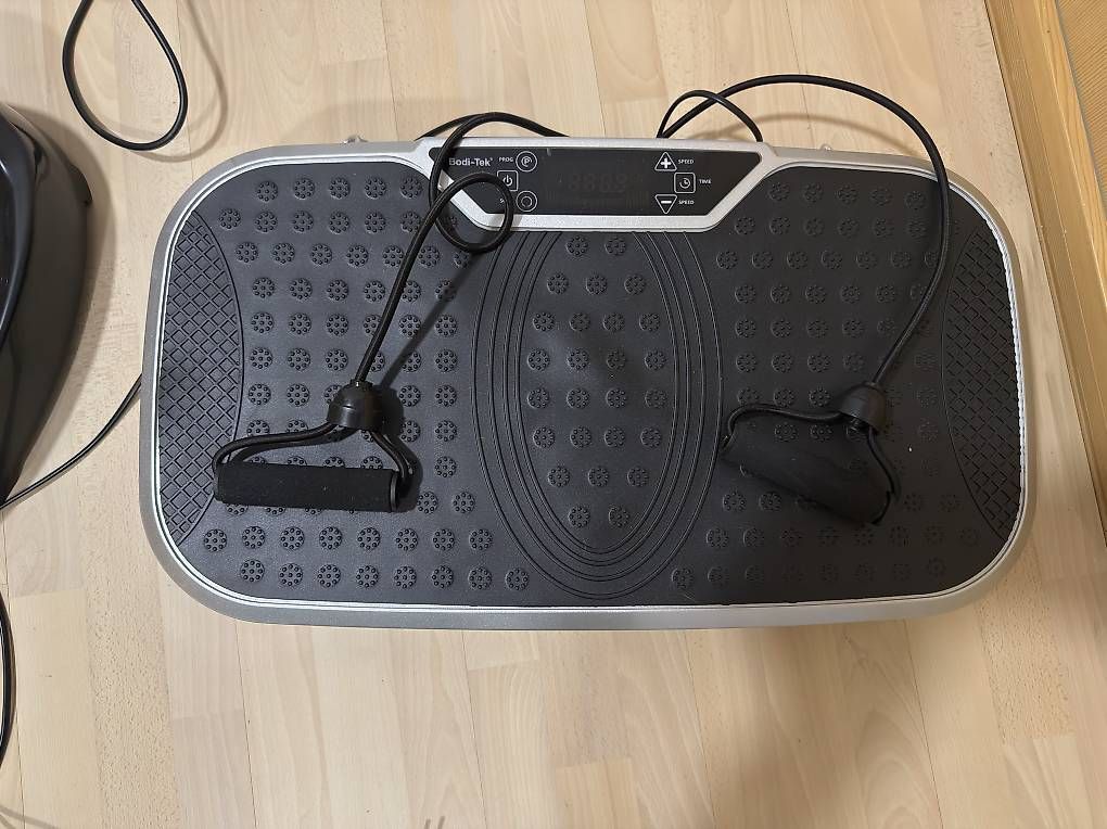 Hometrainer: Vibrationstrainer Bodi Tek – Gebraucht aus Ruggell von Pascal_B_1986 1