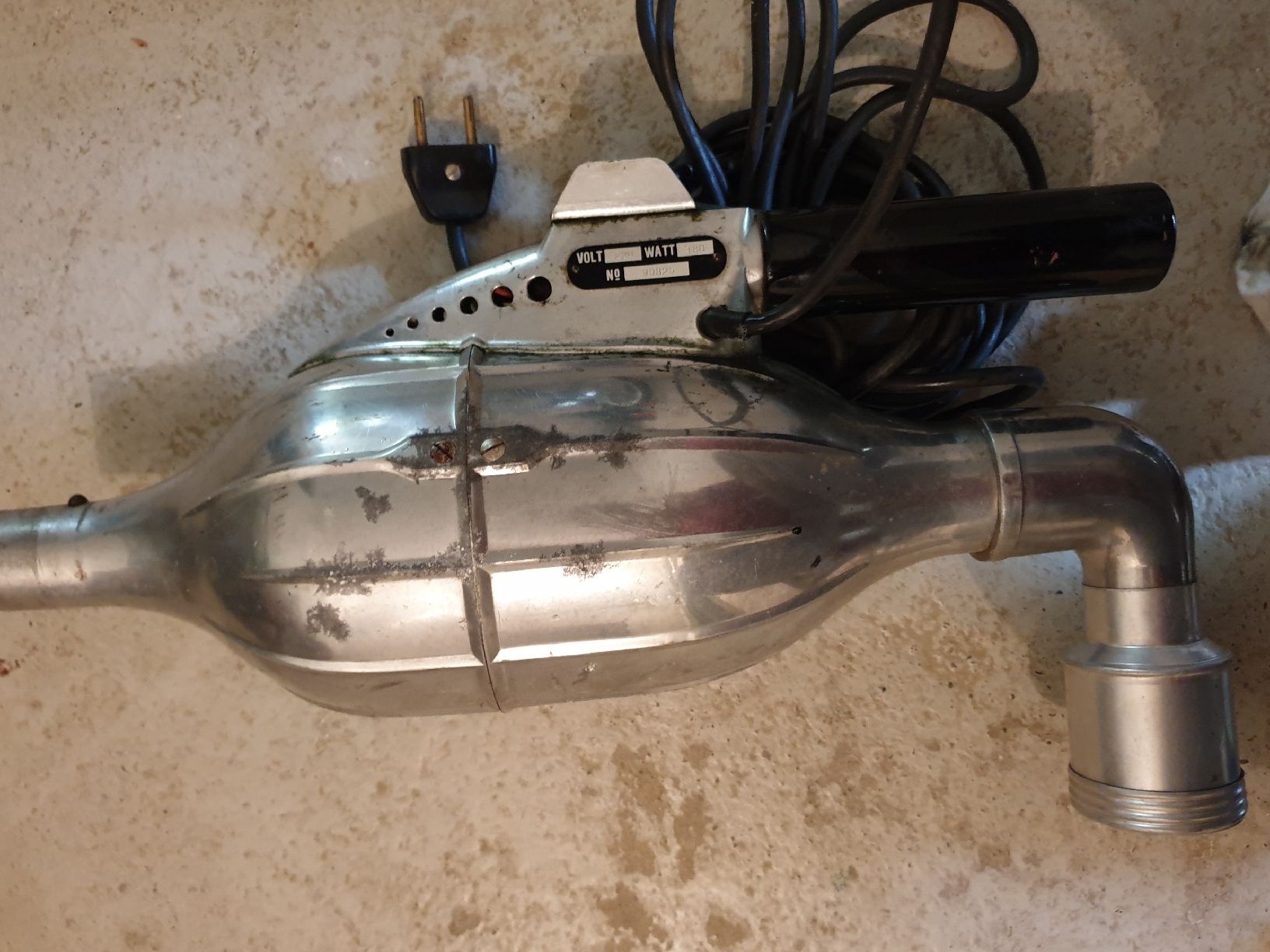 Aspirapolveri & Accessori: Vintage Staubsauger Tornado – Usato da Gelterkinden venduto da Macrameed 3