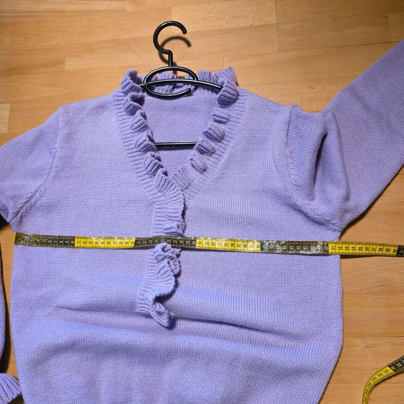 Pullover & Sweatshirts: Damen Pullover Gr. M Lavendel Rüschen Strickpullover – Gebraucht aus Wald ZH von CapLux 3