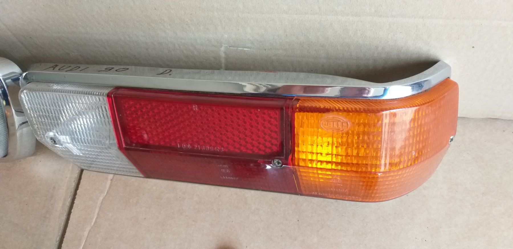 Audi Tutti pezzi di ricambio auto: AUTO-UNION    AUDI 90 / 100    FEUX  OLDTIMER      LEUCHTE – Usato da cortébert venduto da rlv 5