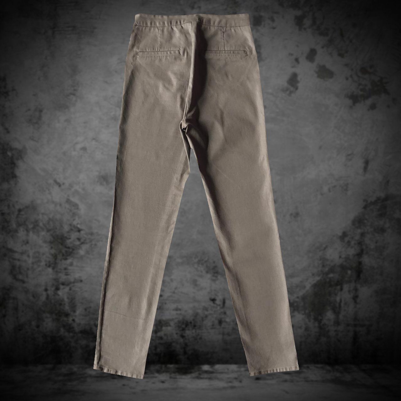 Massimo Dutti Pantaloni: Pants Massimo Dutti Beige Women 36 – Usato da Genève venduto da ang_7j7j 2