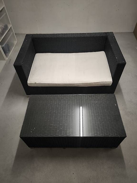 Divani: Gartenlounge 2er-Sofa mit Tisch aus Polyrattan – Usato da Gutenswil venduto da Benist89 1