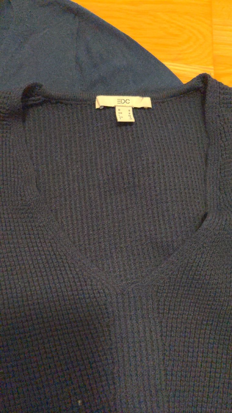 Esprit Maglioni & Felpe: 2 Damenpullover dunkelblau von Esprit, Gr. M – Usato da Sutz venduto da Rawypp 3