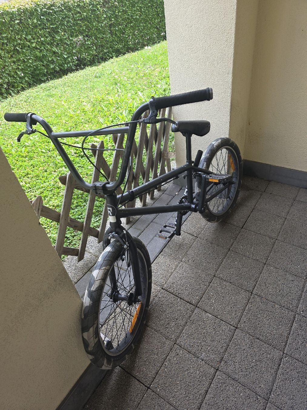 Velos: BMX Velo schwarz gebraucht – Gebraucht aus Kilchberg ZH von Jajuna