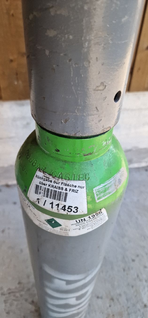 Kemppi Saldatori: Gasflasche Leer 10L – Usato da Emmenbrücke venduto da inf_l8yf 2