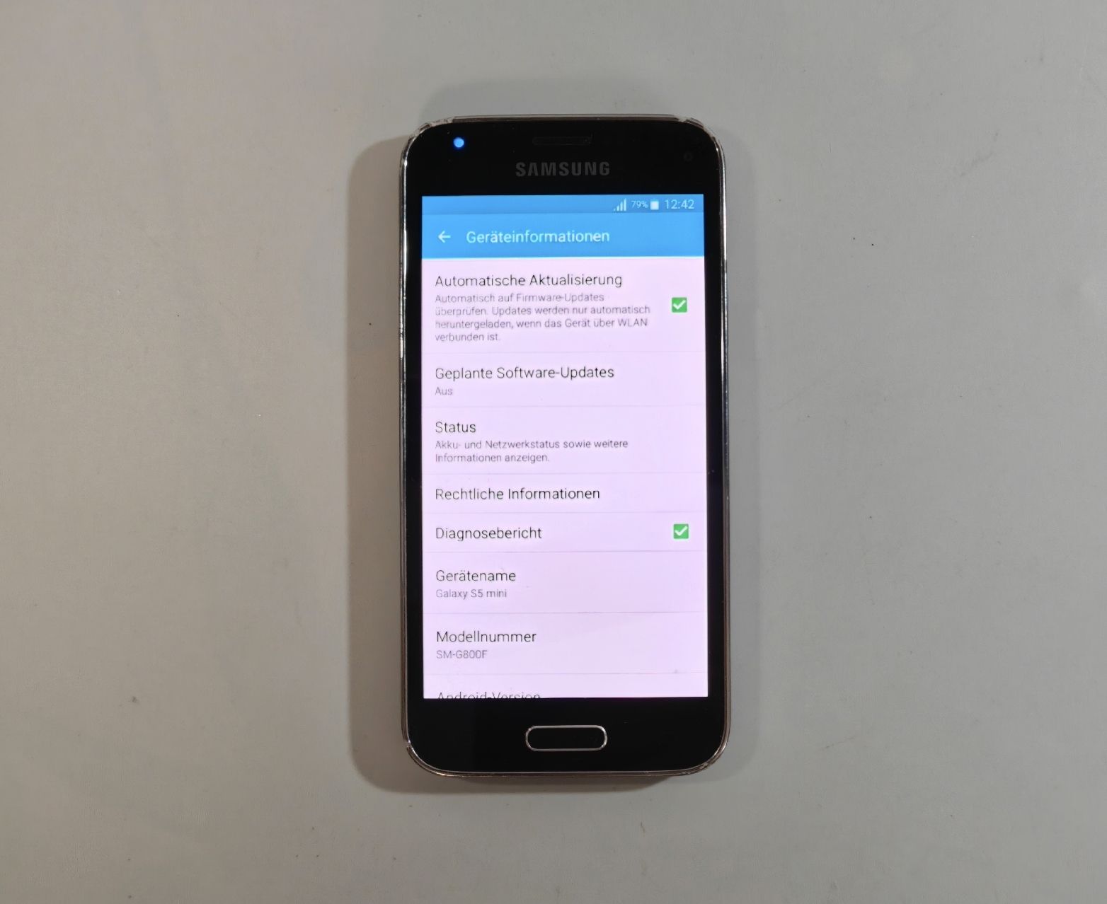 Samsung Portables: Samsung Galaxy S5 mini schwarz – D'occasion à Ehrendingen par Rocky985 1