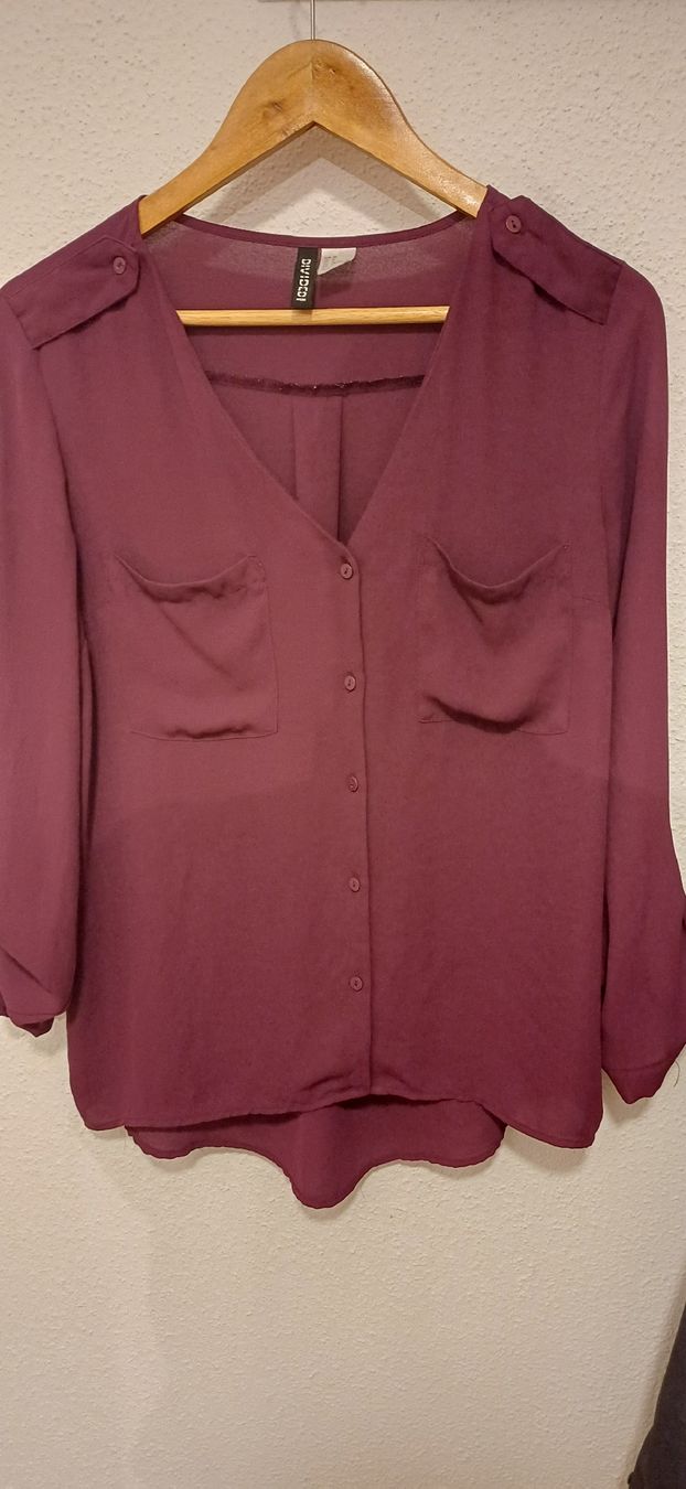 H&M Camicette: Damen Bluse Divided bordeaux Langarm  – Usato da Riniken venduto da Lessy- 2