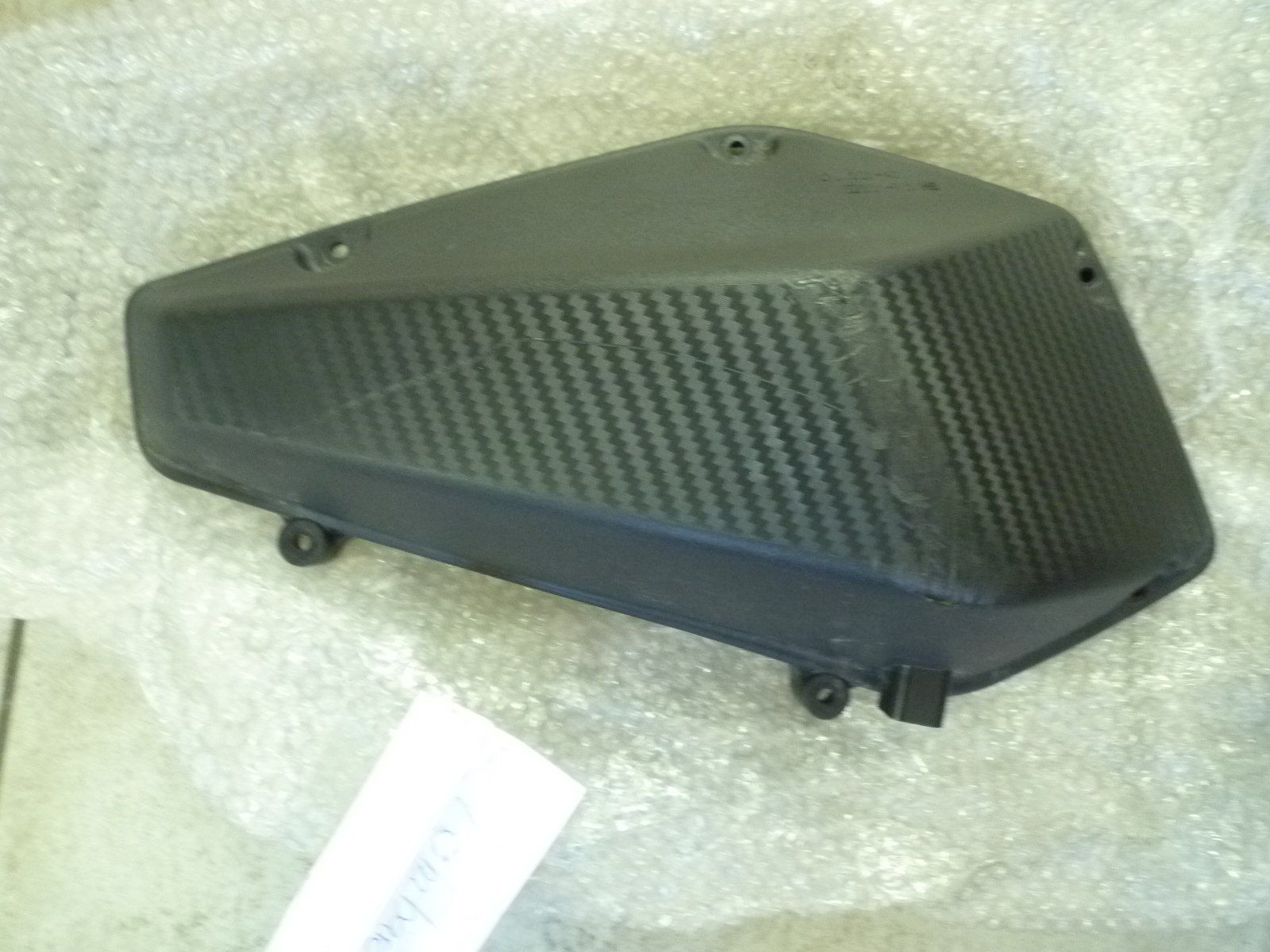 Sym Tutti pezzi di ricambio per scooter: Luftfilterabdeckung Sym ADX 125 – Usato da Sissach venduto da Gruetter-Moto-Center