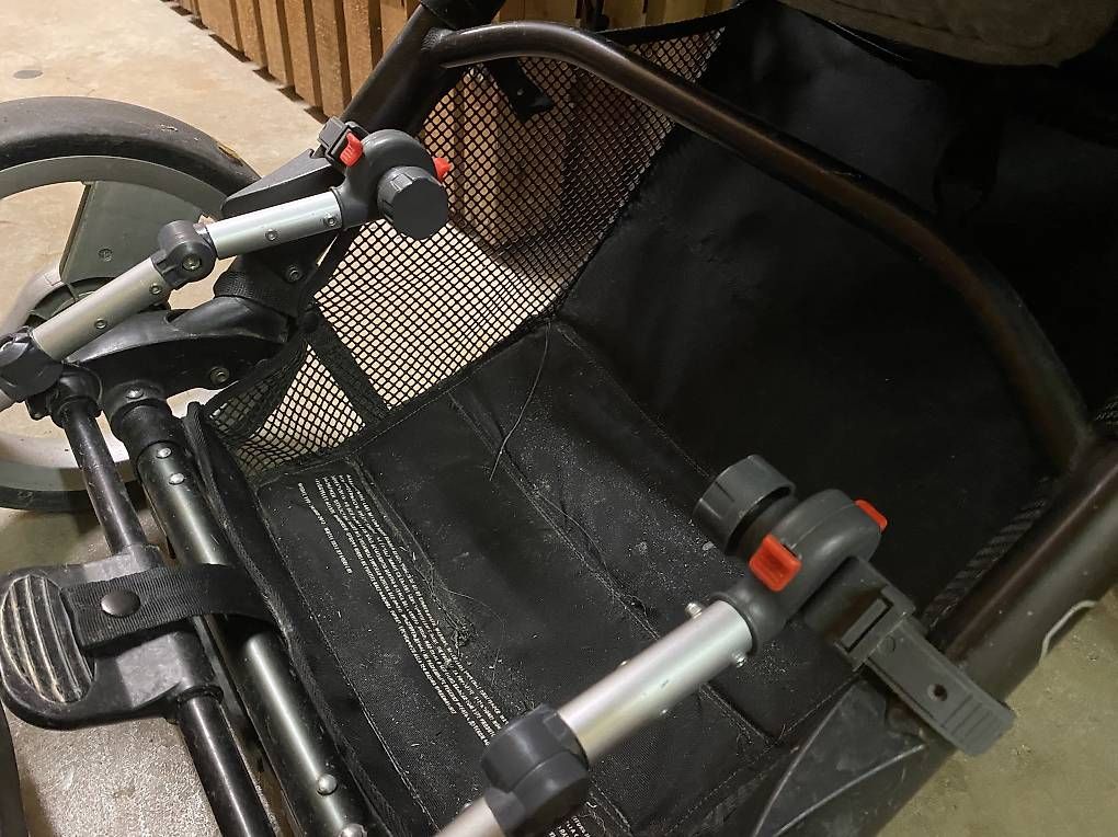 Accessori per carrozzine: Planche à roulette universelle pour poussette  – Usato da Genève venduto da Olivi660 3