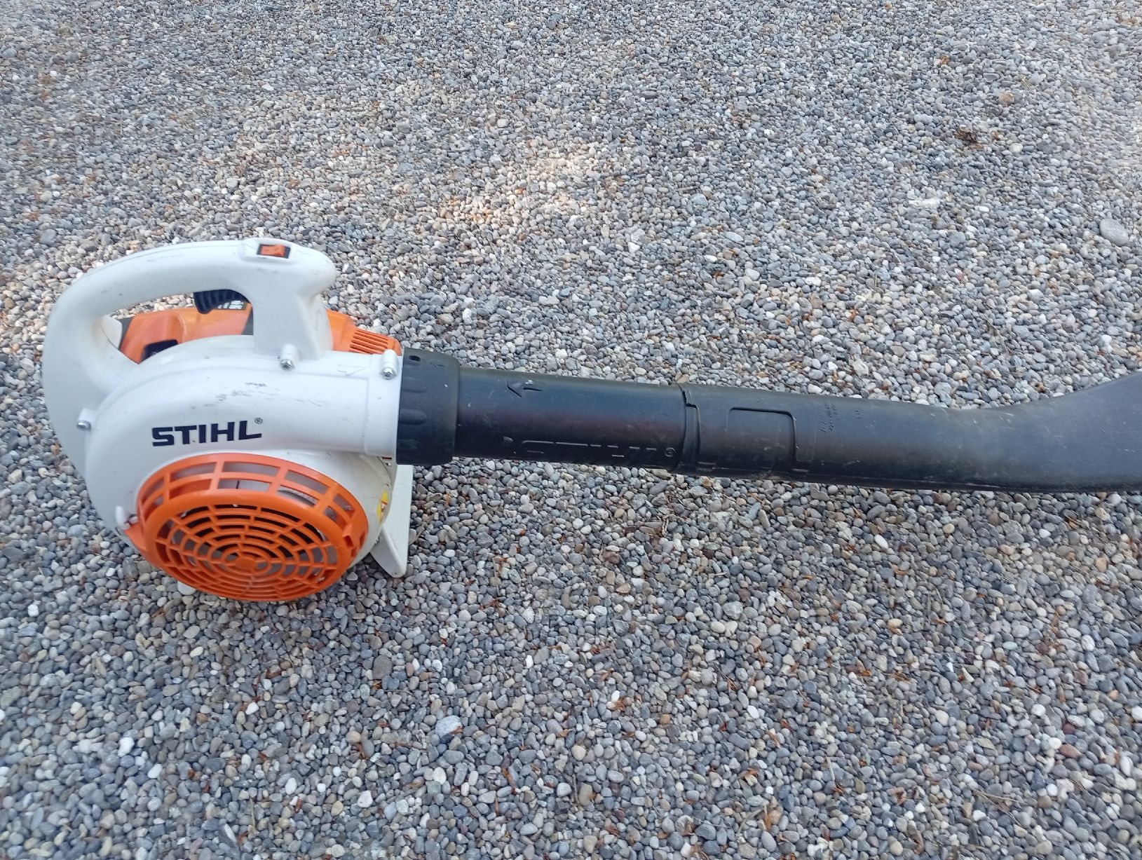 Stihl Soffiatori & Aspiratori per foglie: Stihl Laubbläser  – Usato da Ermatingen venduto da jry_5lly