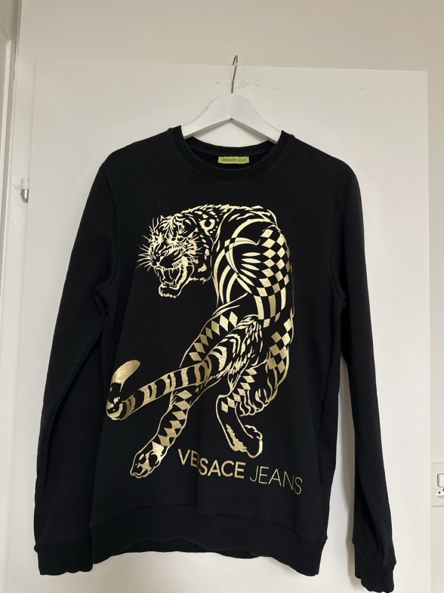 Versace Pullover & Sweatshirts: Versace Pullover Gr S – Gebraucht aus Volketswil von Sina008