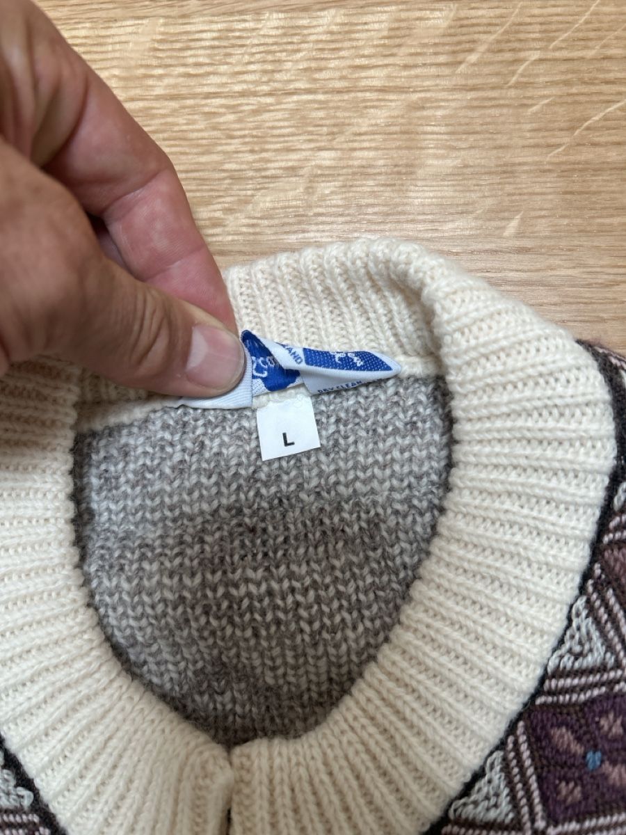 Pulls & Sweat-shirts: Strickjacke mit Norwegermuster Grösse L gebraucht – D'occasion à Luzern par ThrowbackVintage 2