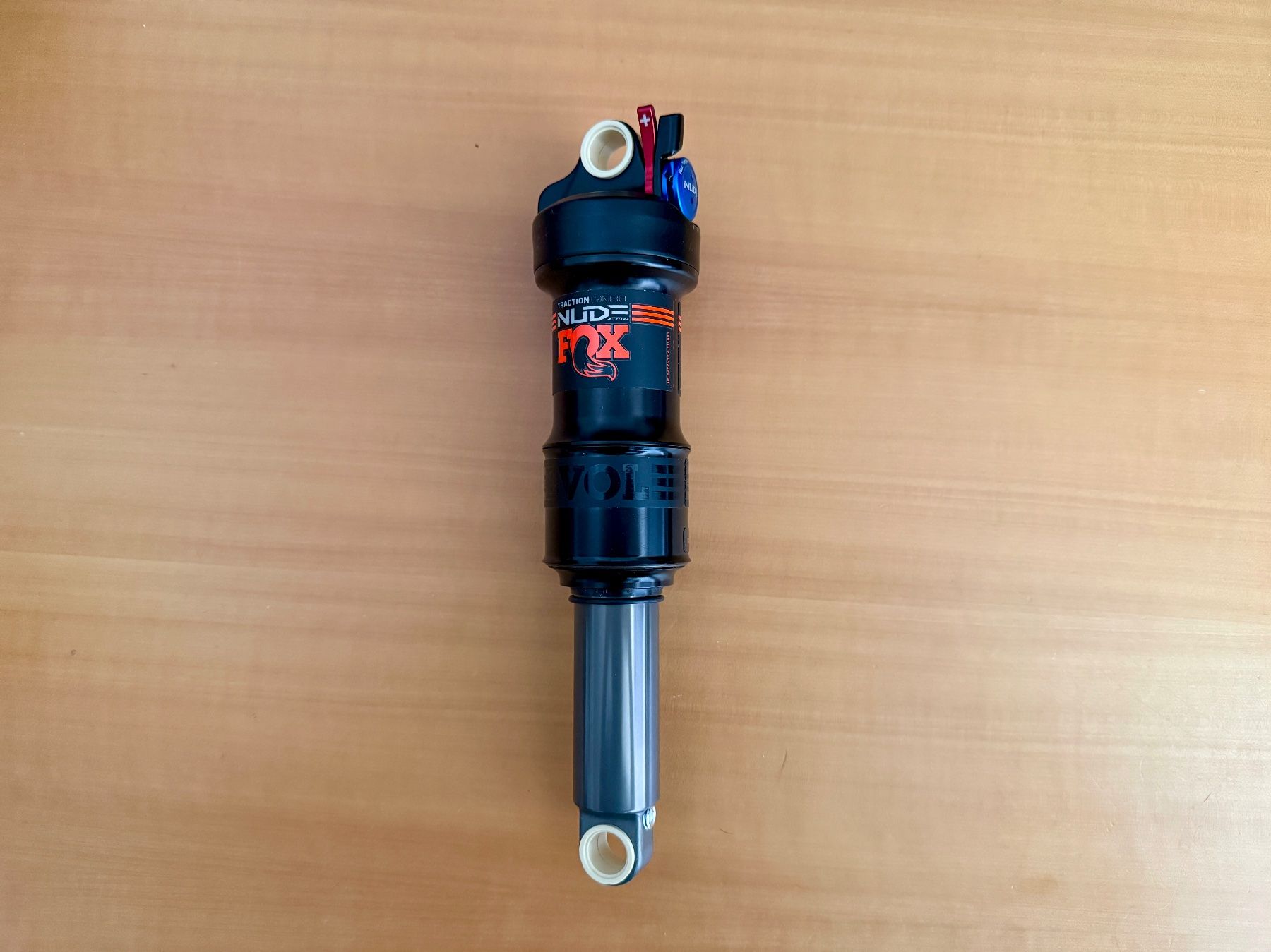 Fox Pièces détachées: FOX Float Nude 3 DPS EVOL Remote Dämpfer NEU – Neuf avec emballage d'origine à Schliern b. Köniz par Blackfox7