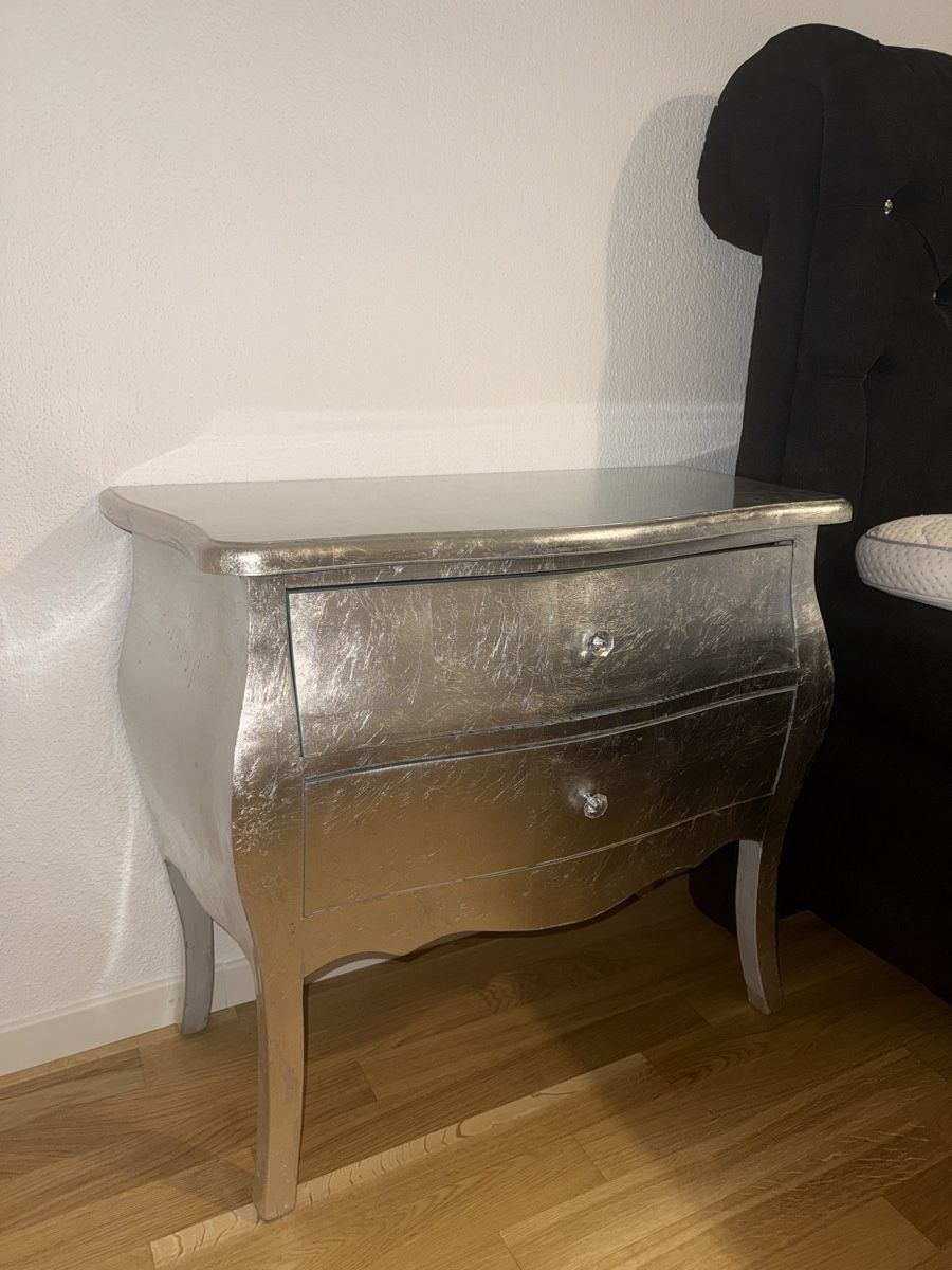 Comodini: 2 NACHTTISCHE SILBER HOLZ – Nuovo (secondo la descrizione) da Rorschacherberg venduto da drdupor 2