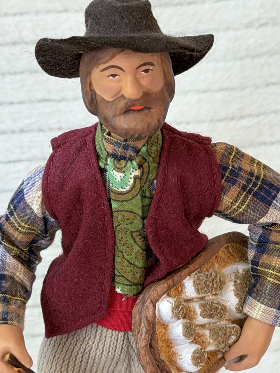 Statuette: Santon / Provence / Fischer & Käser / etwa 27cm gross – Usato da Wettingen venduto da Mat5430 2