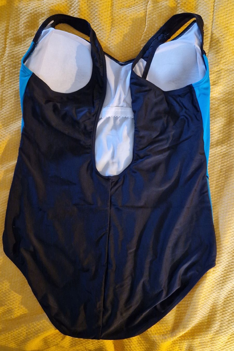 Costumi da bagno & Bikini: Badeanzug E-Cup, Gr. 44, Blau Schwarz – Usato da Oberengstringen venduto da Asteroid56 2