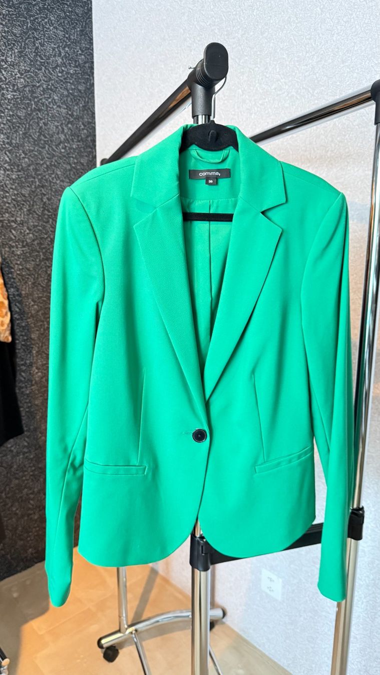 Comma Giacche: Comma: Blazer, Gr. 36, Grün, ungetragen – Nuovo (secondo la descrizione) da Riedholz venduto da han_fy6l