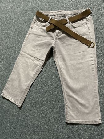 Caprihose edc Gr 40 mit Gürtel 
