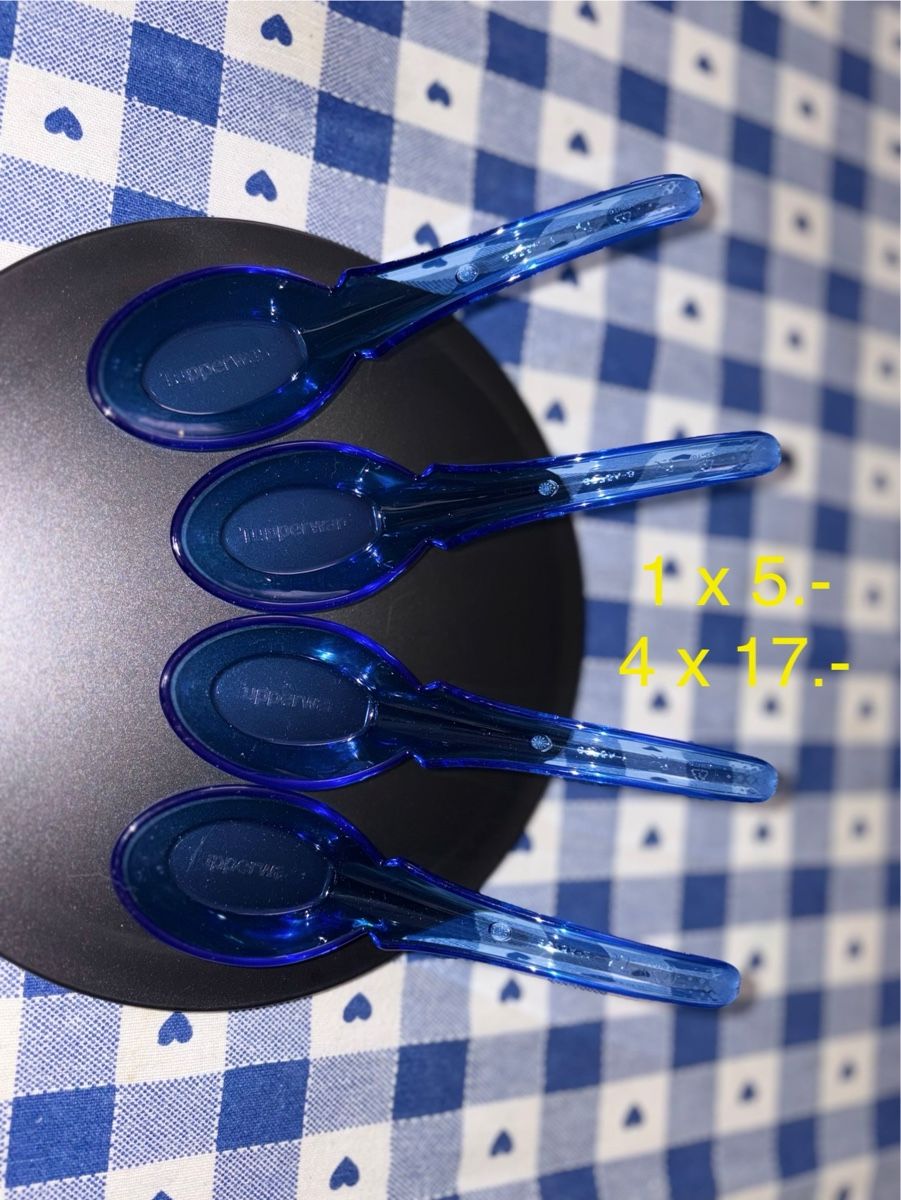 Tupperware Cucchiai: Set di 4 cucchiaini Tupperware blu trasparenti profondi – Nuovo (secondo la descrizione) da Novazzano venduto da jen_hx8j