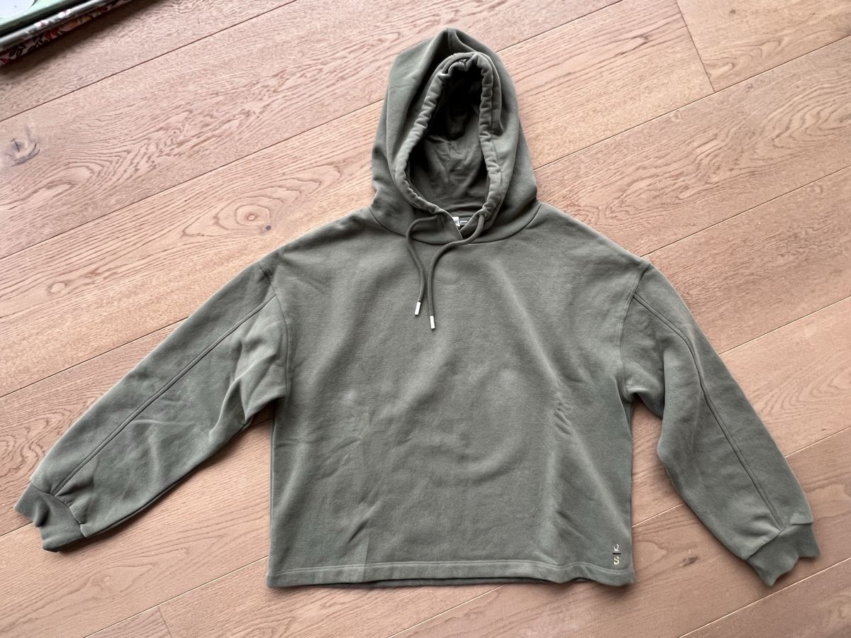Esprit Maglioni & Felpe: Hoodie QS Grösse M neuwertig – Usato da Hertenstein AG venduto da Stadtturm