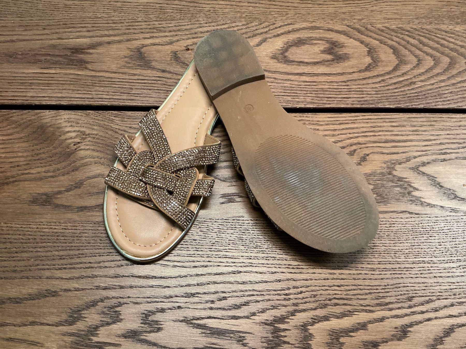 Damenschuhe: Sandale mit Strass Grösse 40 Damen – Gebraucht aus Würenlos von sweety5436 1