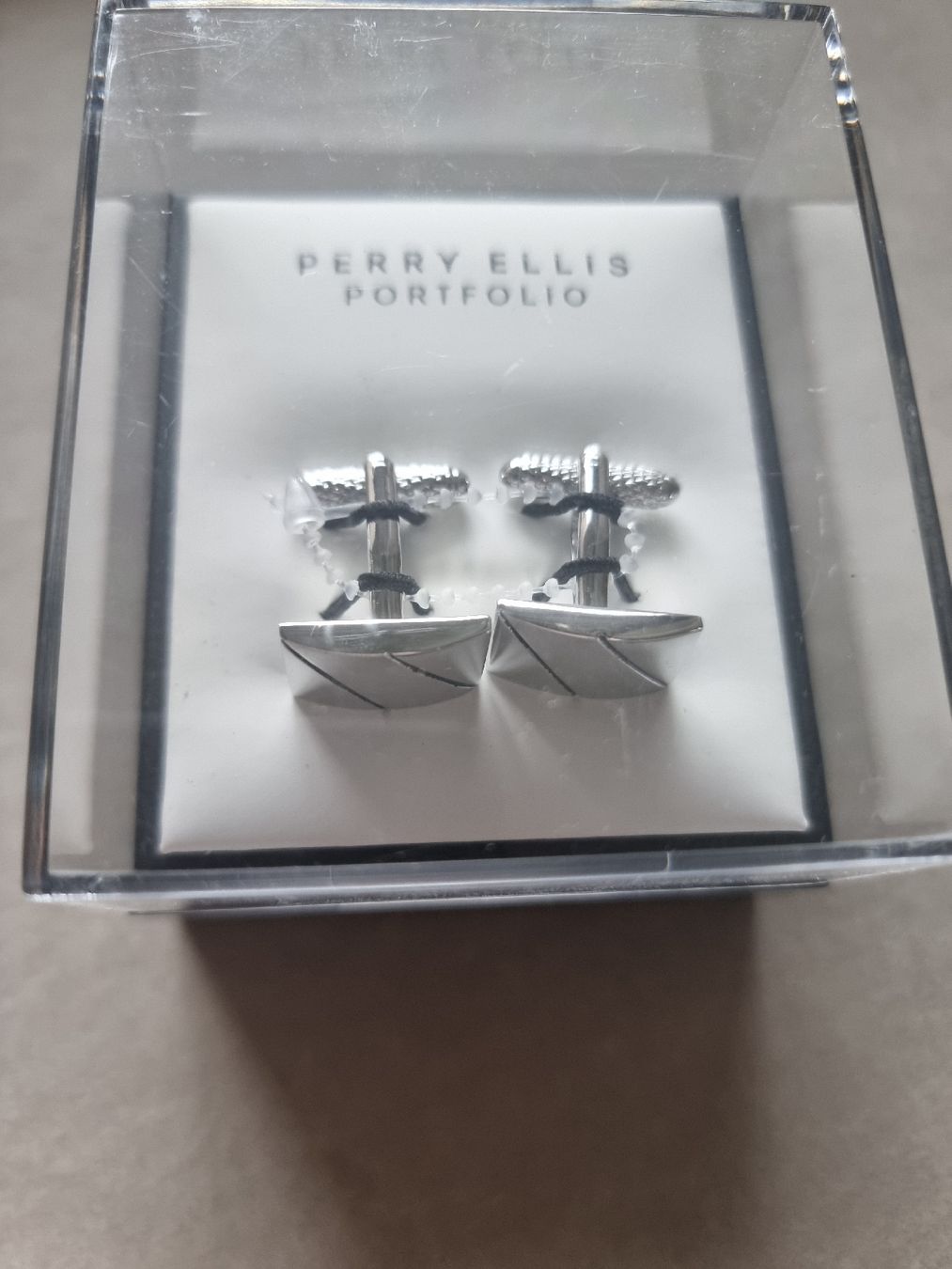 Gemelli: perry ellis portfolio manschettenknöpfe. Neu – Nuovo e nell'imballaggio originale da Wohlen AG venduto da niki31 2