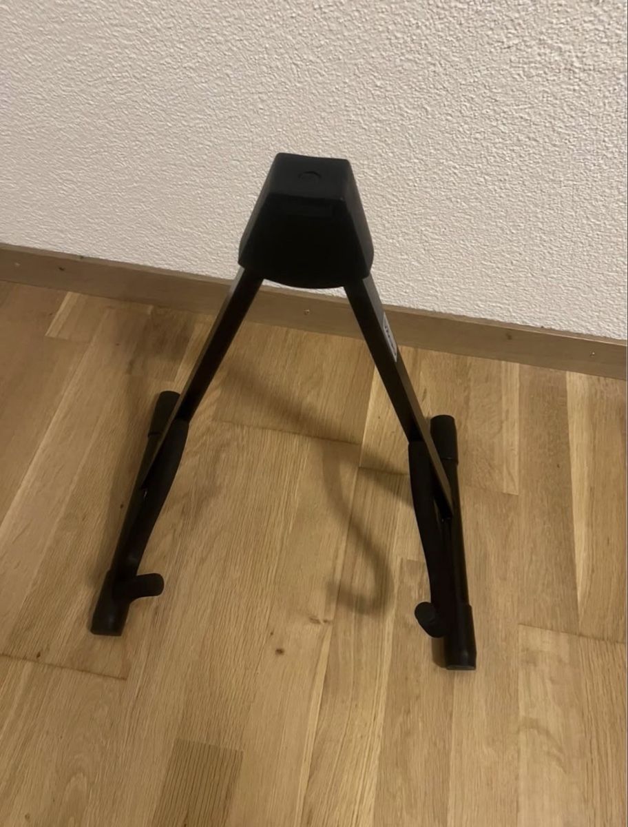 Strumenti musicali: Elektrische Gitarrre – Usato da Rorschach venduto da AutoStill95 1