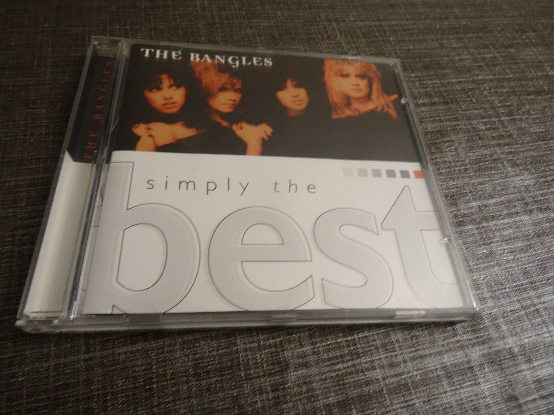 CD: The Bangles "Simply The Best" CD – Usato da Olten venduto da Disc-Ausverkauf