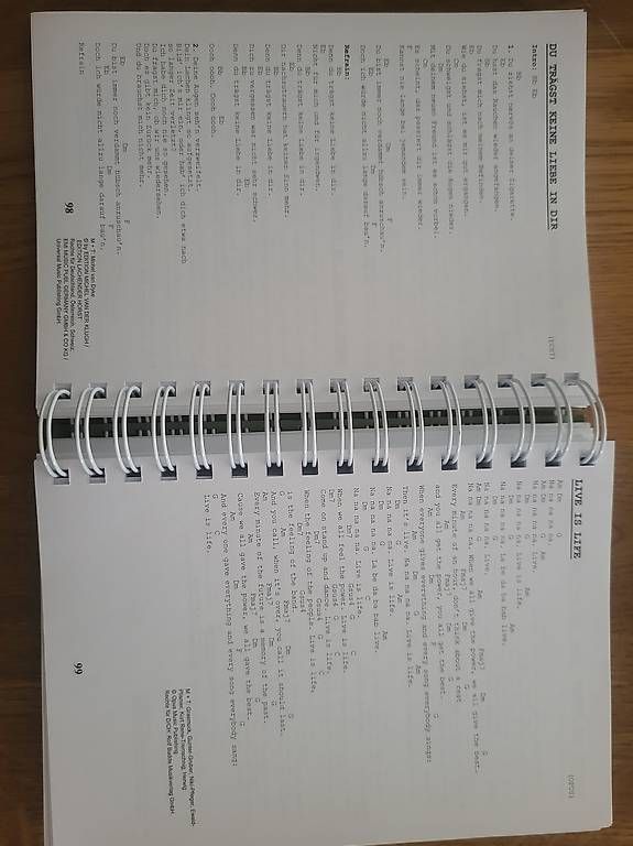 Livres: Liederbuch mit Akkorden – D'occasion à Weinfelden par SG.22 1