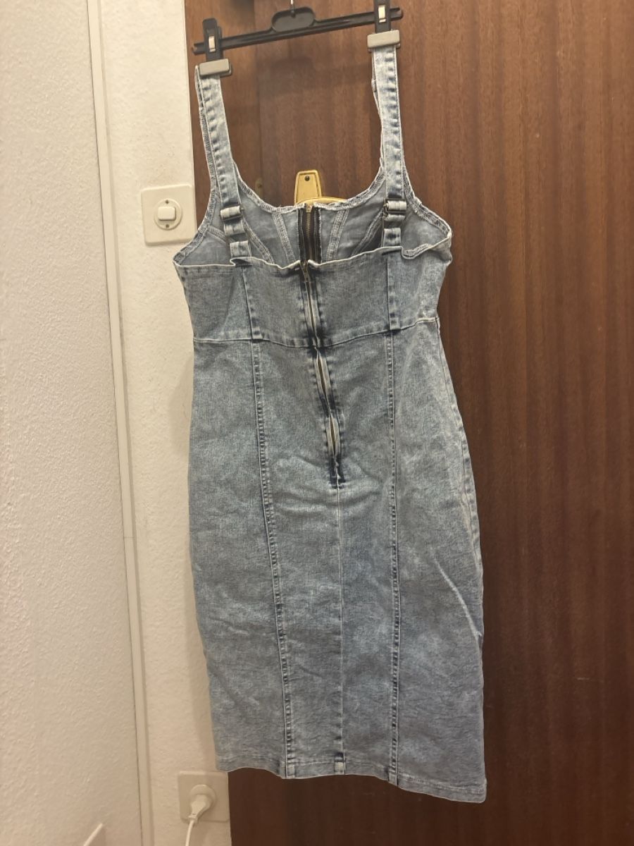 Vestiti: Robe en jean acid wash taille M – Nuovo (secondo la descrizione) da Genève venduto da emi_rrq8 1