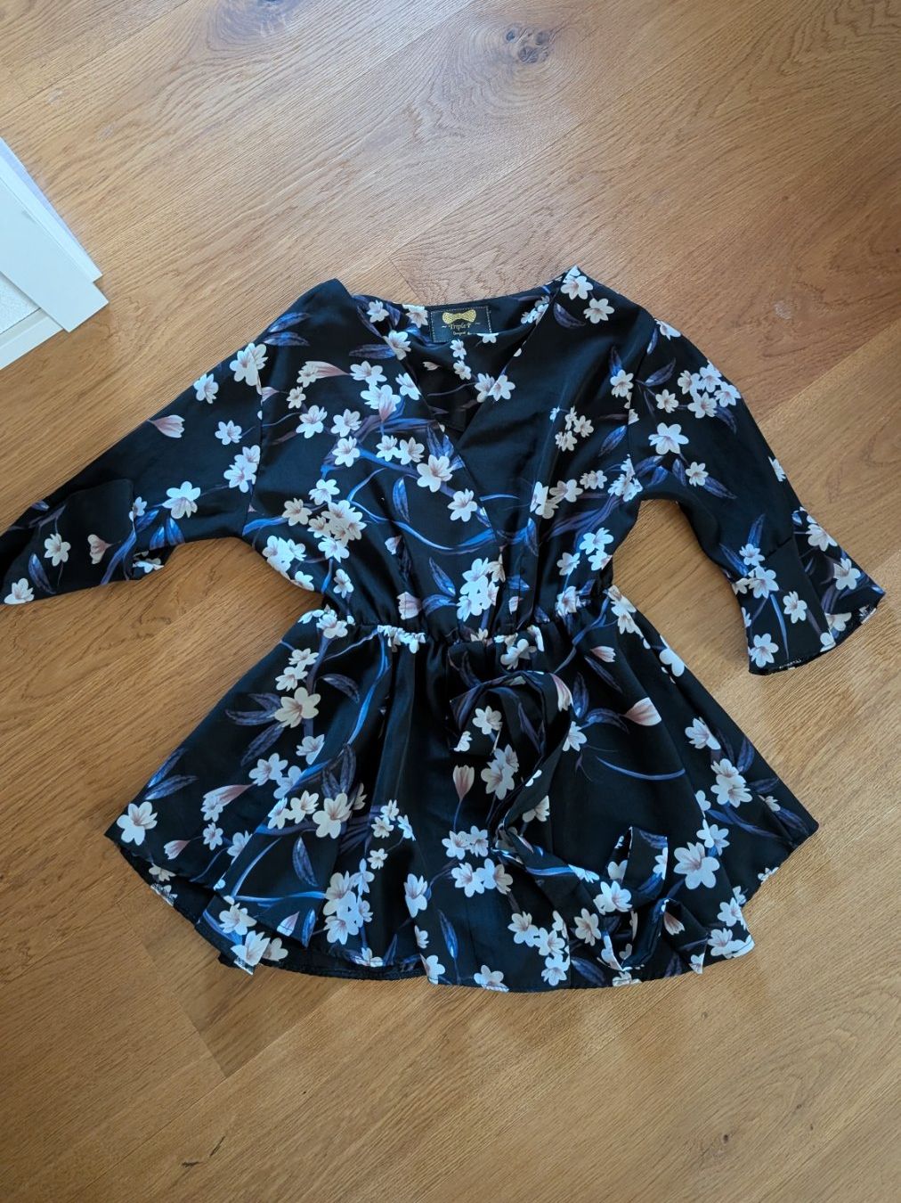 Robes: Kleid/Bluse – D'occasion à Läufelfingen par sup_lf5n