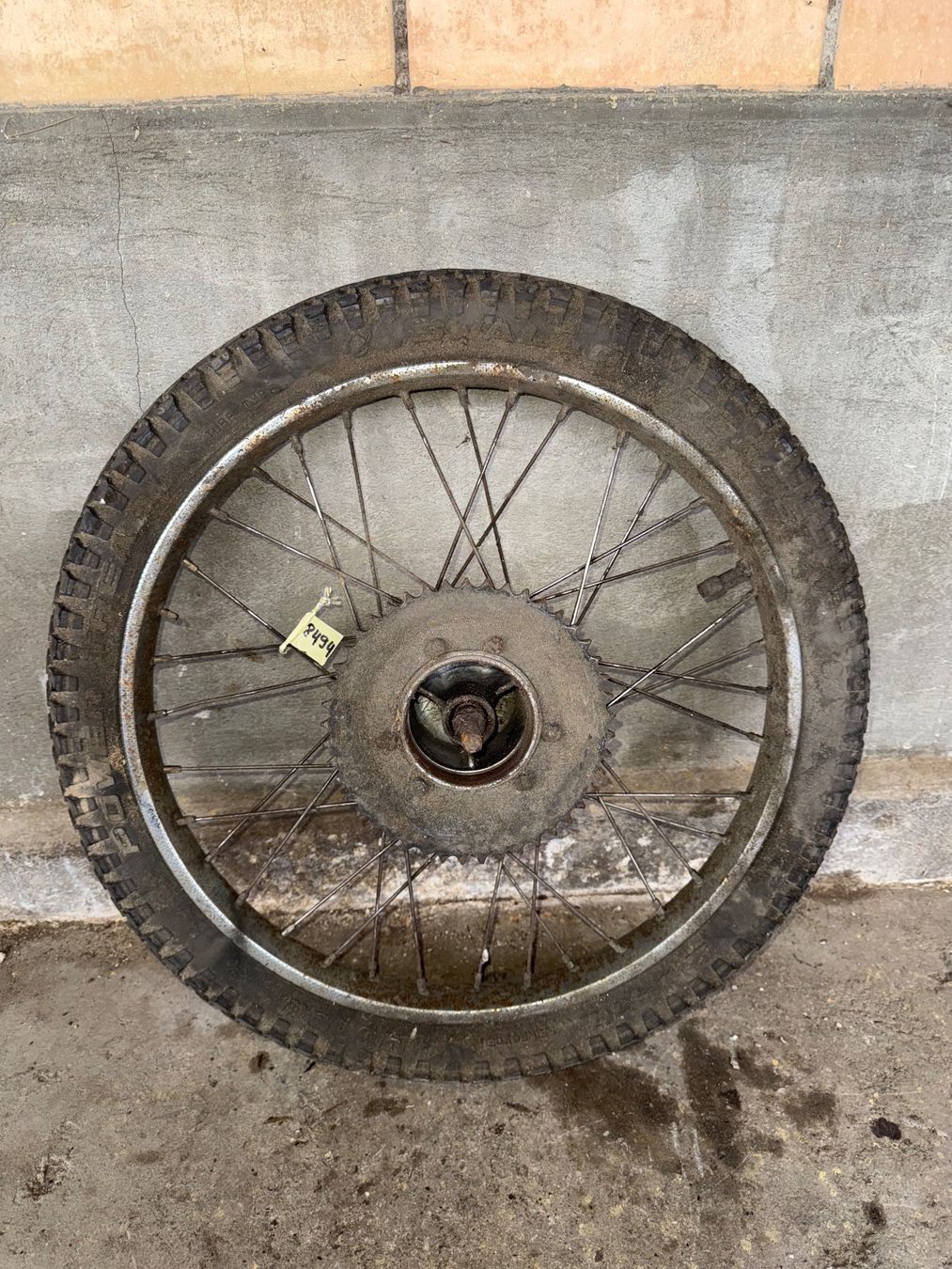 Puch Parti ricambio per ciclomotori: Mofa Speichen Hinterrad 17 Zoll – Usato da Fahrni b. Thun venduto da berger_tuning34