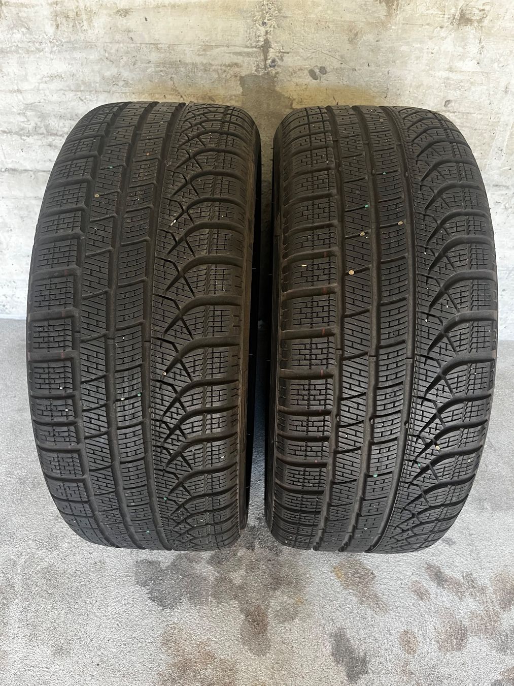 Sonstiges Schreiben & Zeichnen: 245/40R20 99V – Gebraucht aus Seon von dgu_23ty