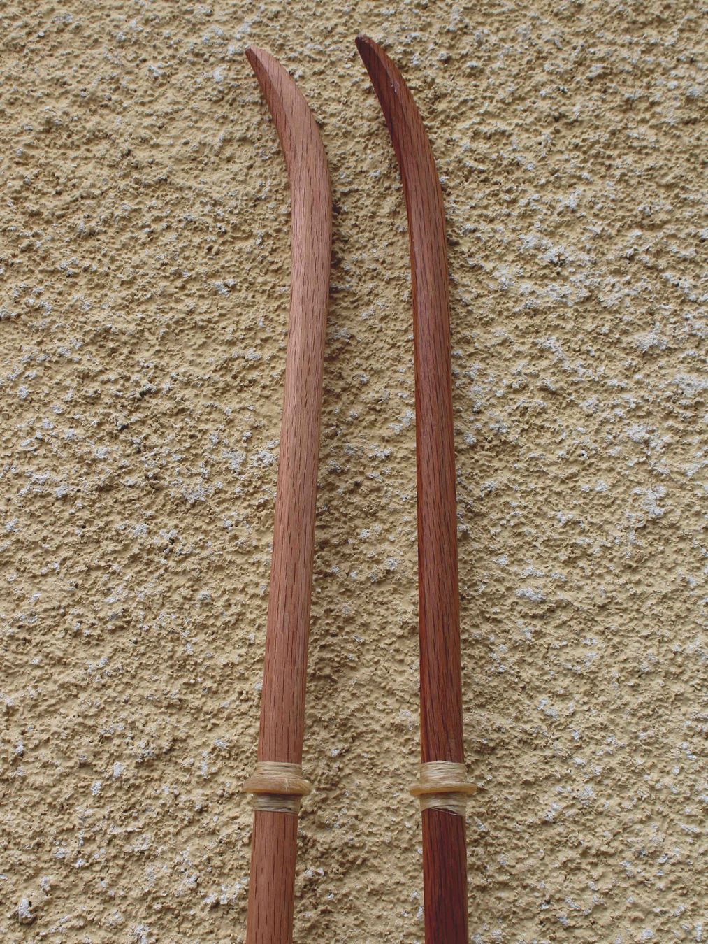 Altre raccolte & rarità: Naginata (chêne rouge), conforme à  AJNF – Usato da Lausanne venduto da KilgoreTrout 1