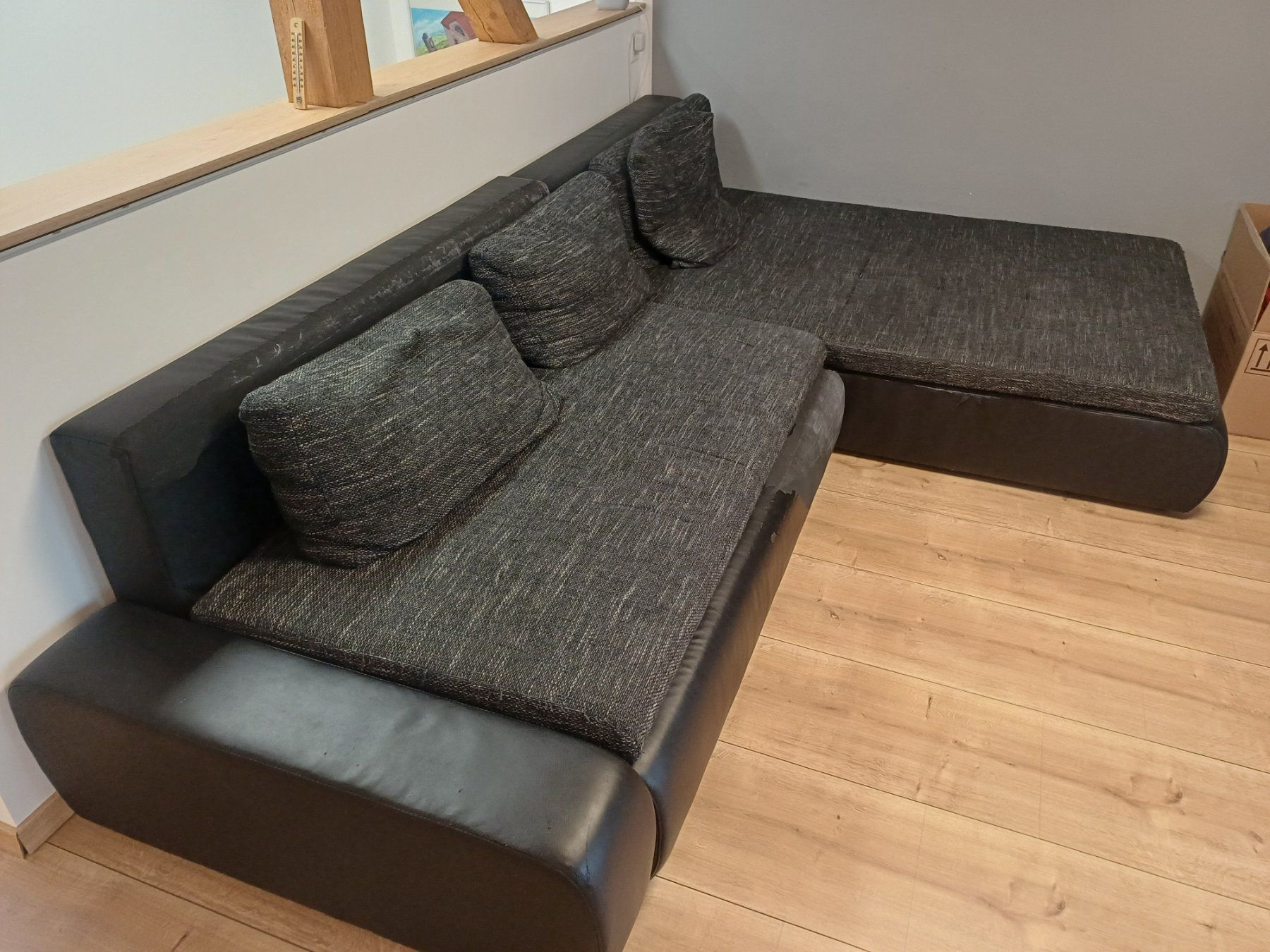 Sofas: Grosses Ecksofa mit Bettfunktion – Gebraucht aus Düdingen von Lechim2