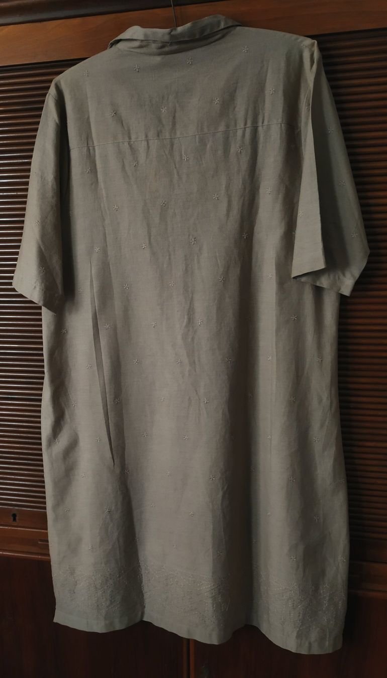 Robes: Robe en lin/coton gr. M – Neuf avec emballage d'origine à Chezard St-Martin par Loucail 3