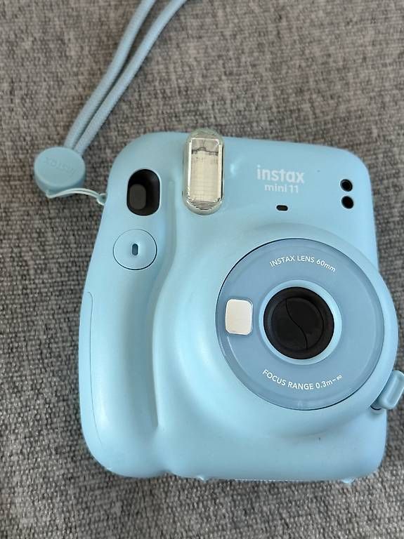 Fujifilm Appareil photo: Fujifilm Instax Mini 11  Hellblau / NP ca. 95 Fr. – D'occasion à Winterthur par idr_f7qt