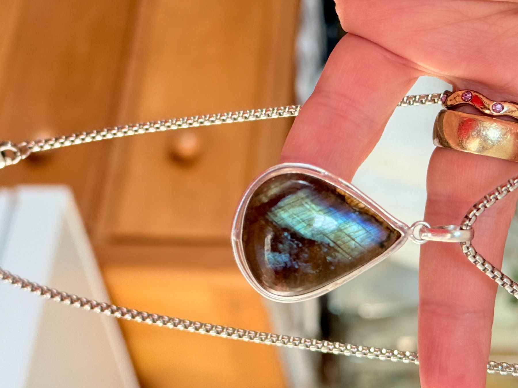 Catenine: Collier Labradorite naturelle – Nuovo e nell'imballaggio originale da Genève venduto da AGBERG 5