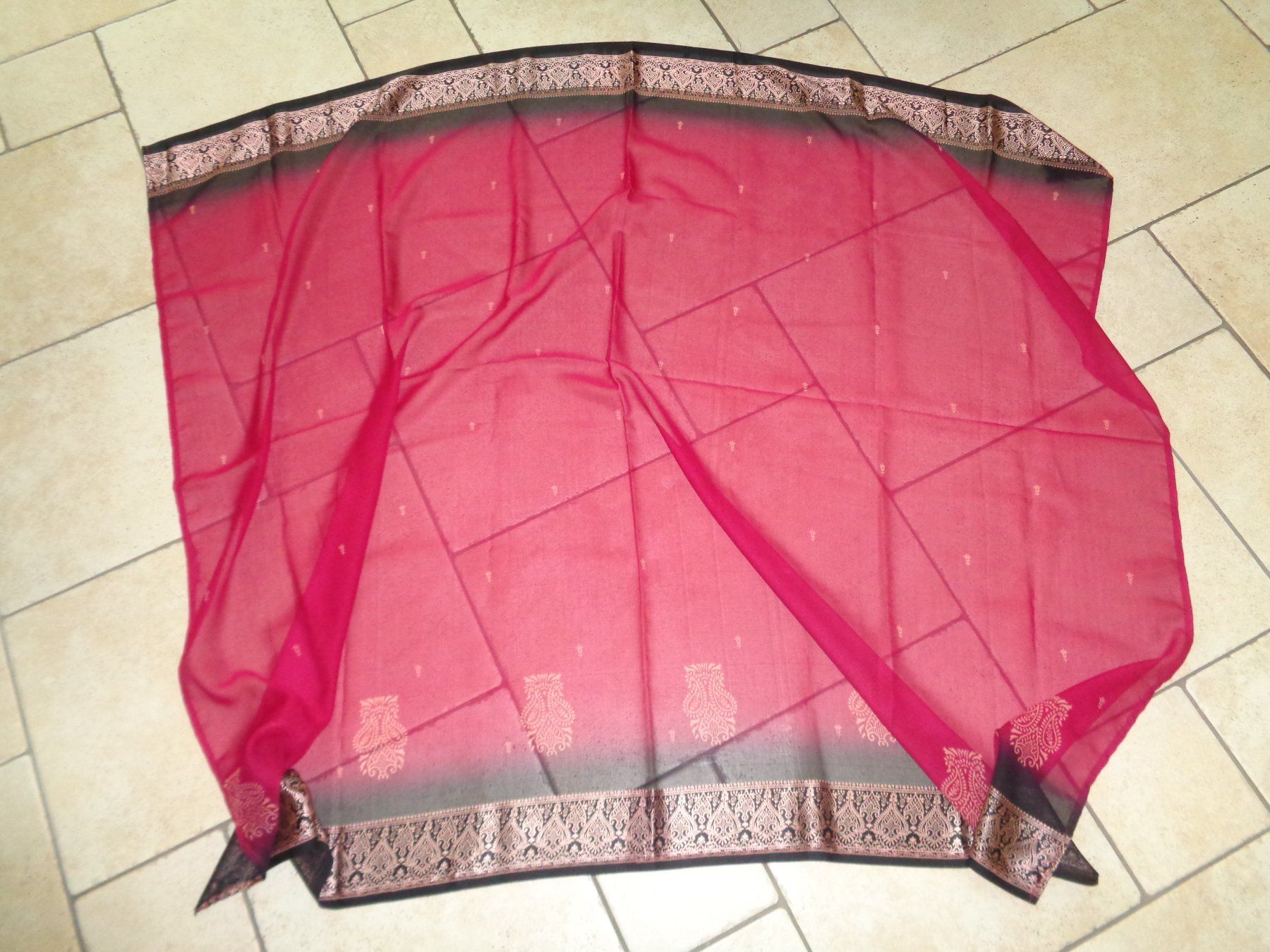 Foulards, Tücher & Schals: Tuch / Schal – Gebraucht aus Kreuzlingen von Robi-2003