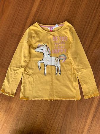 T-Shirt sehr guter Zustand gr. 128