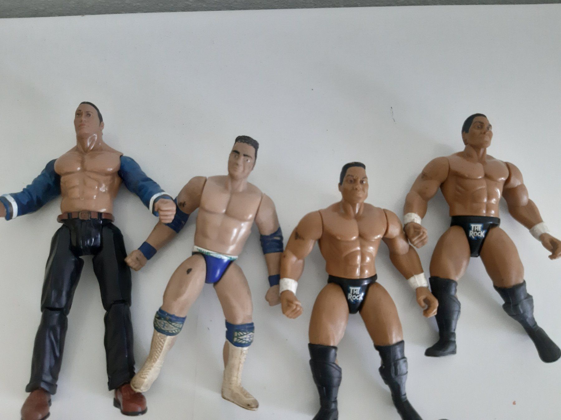 WWE Statuette: WWE Lot 7 Action Figure The Rock Sammlung – Usato da Buchs SG venduto da Bray_Law 3