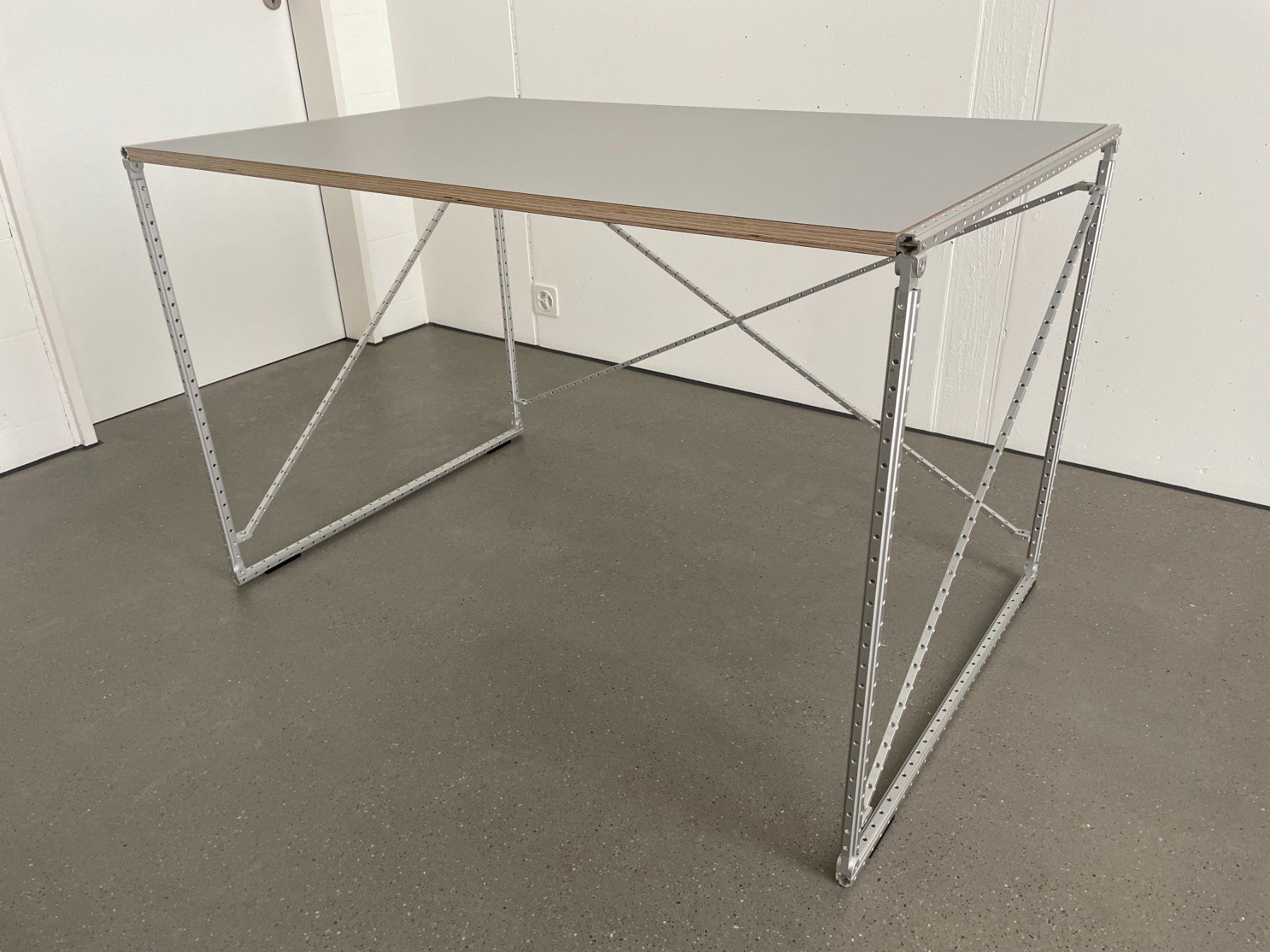Scrivanie: Teenage Engineering Field Desk – Usato da Zürich venduto da maciej.rustecki 1