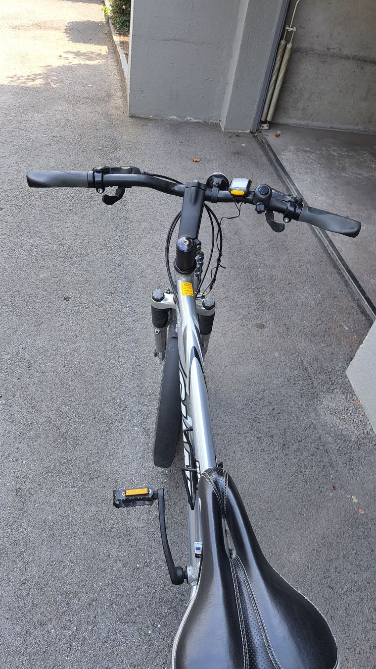 Velos: Fahrad Velo Giant – Gebraucht aus Buchs SG von VitaliiKu 2