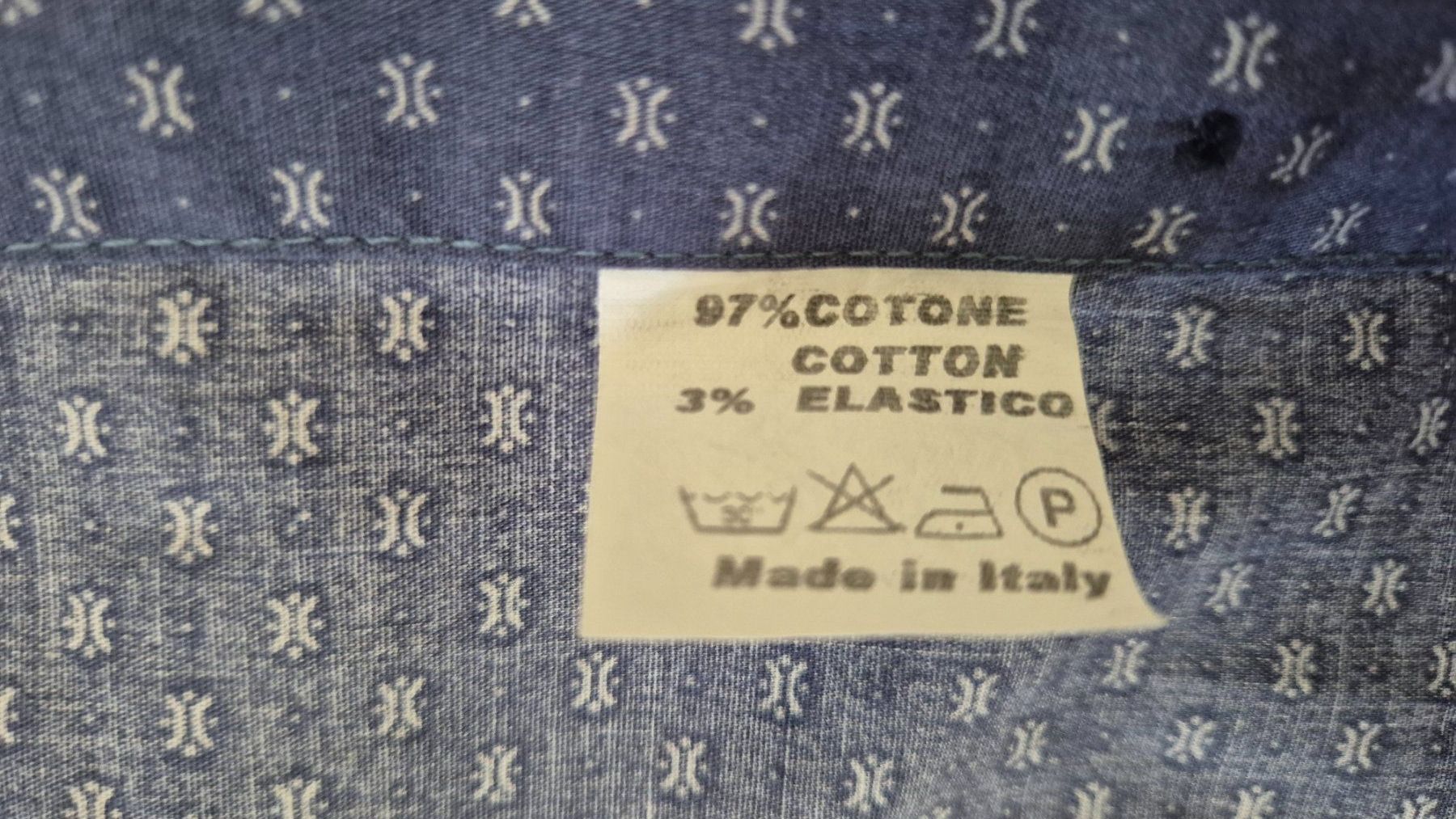 Camicie: Herrenhemd blau gemustert Grösse S Elastico – Usato da Wängi venduto da Maur1 2