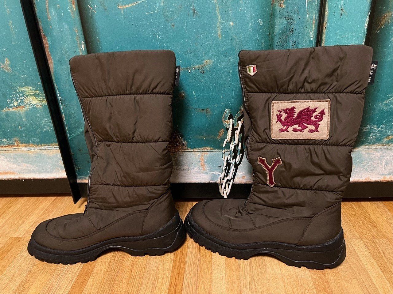 Scarpe da donna: Wasserdichte Damen Boots Grösse 40 – Usato da Zufikon venduto da h_s_8xnb 3