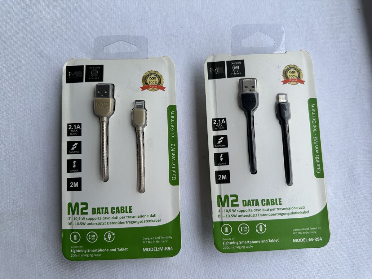 Cavi: 2 M2 Data Kabel Lightning 2 Meter neu in Originalverpackung – Nuovo e nell'imballaggio originale da Biel/Bienne venduto da ara_9vxv
