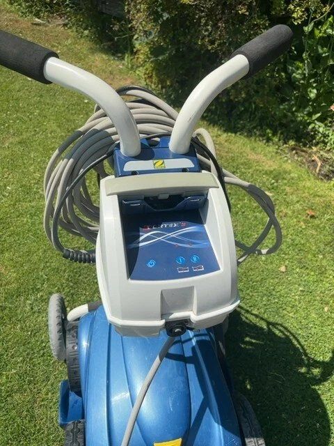 Accessori per Piscine: Zodiac Vortex 3 Poolroboter mit Caddy | 18 m Kabel – Usato da Merzligen venduto da Koubi 1